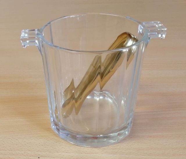 Secchiello per ghiaccio in vetro intagliato