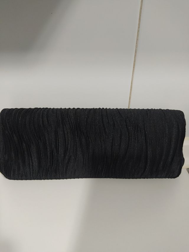 Zapatos de vestir y bolsito a juego