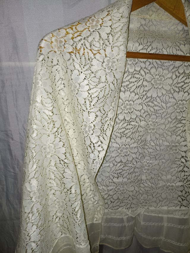 - Mantón VINTAGE Encaje ORIGINAL .! OFERTA .! 🎁