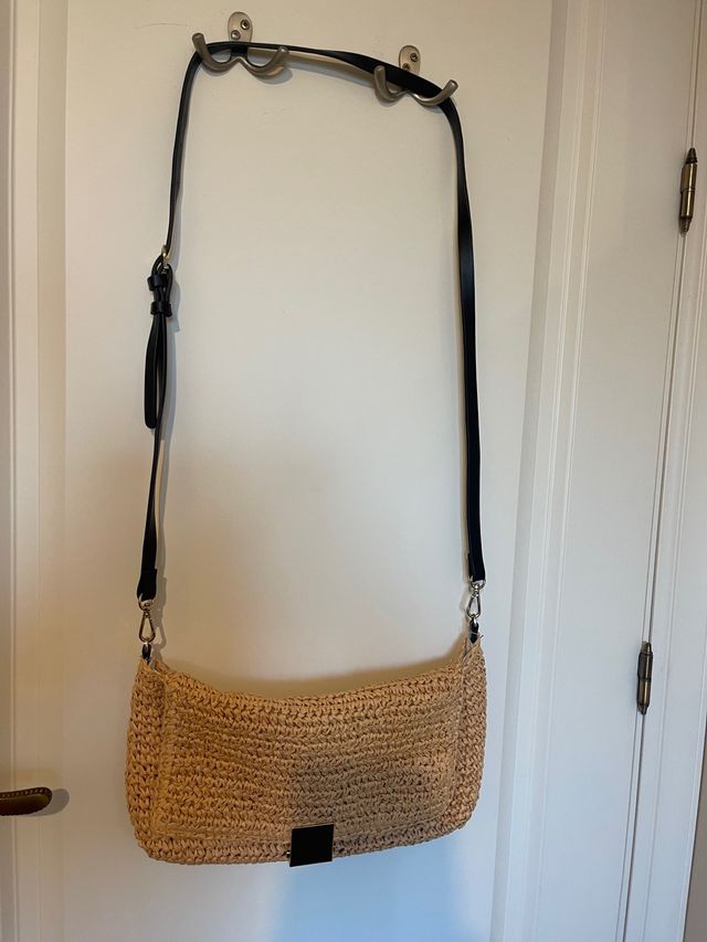 Bolso parfois. Bandolera. Poco uso