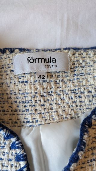 Abrigo chaqueta larga tweed.