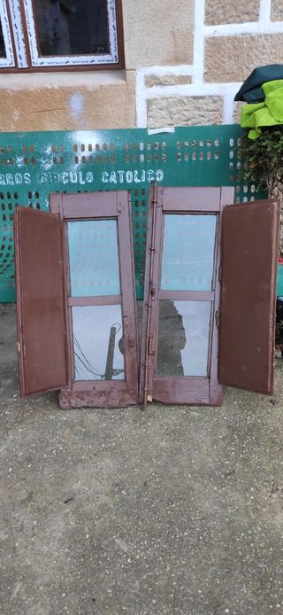 Vendo ventanas antiguas de madera de olmo