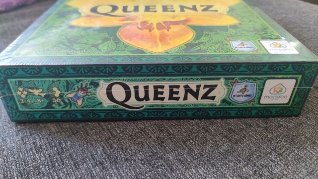 Queenz, las reinas de la colmena