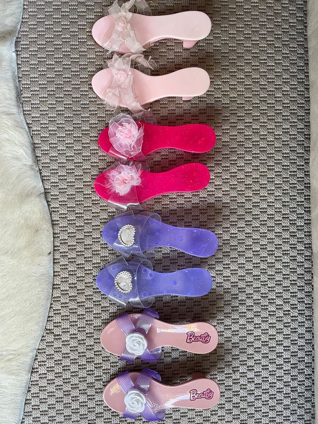 zapatos de tacones juguete