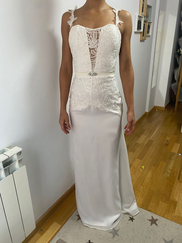 Vestido de novia con escote espalda