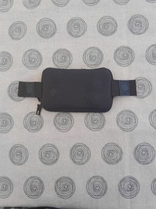 Funda para móbil sobre deposito de moto