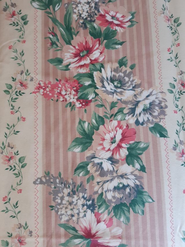 Cortinas Beige con flores