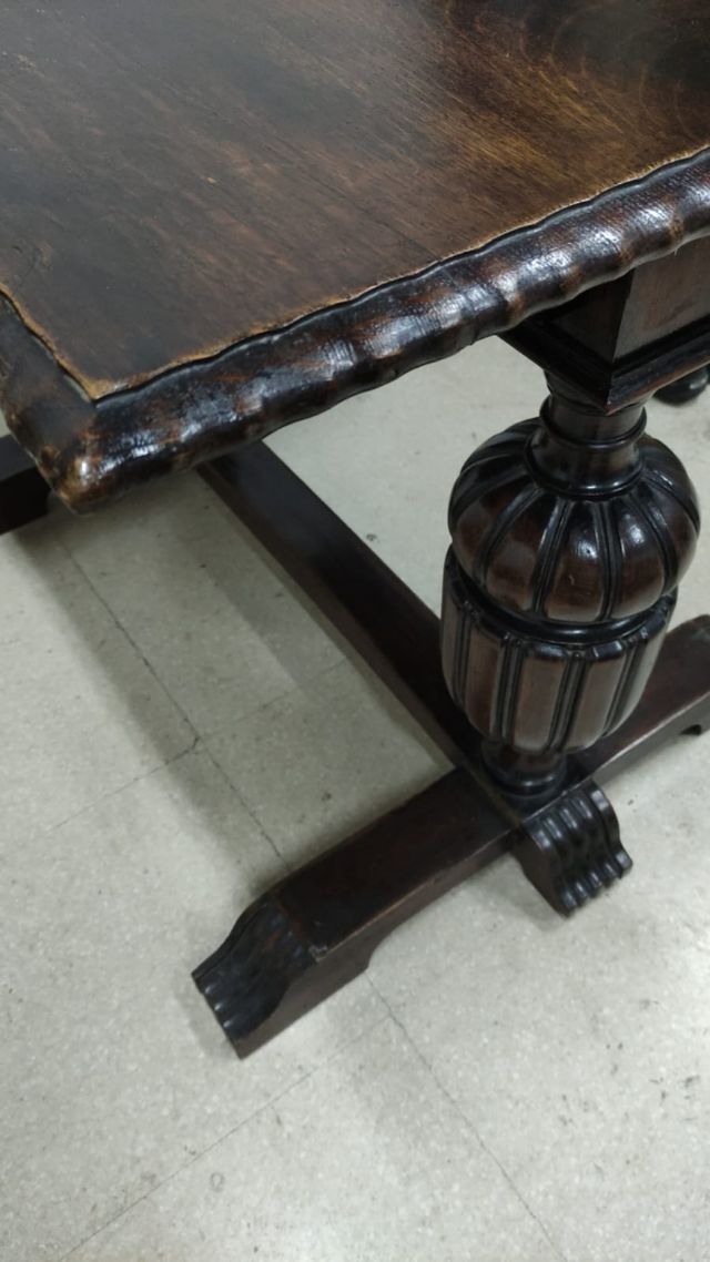 Antico tavolo in legno