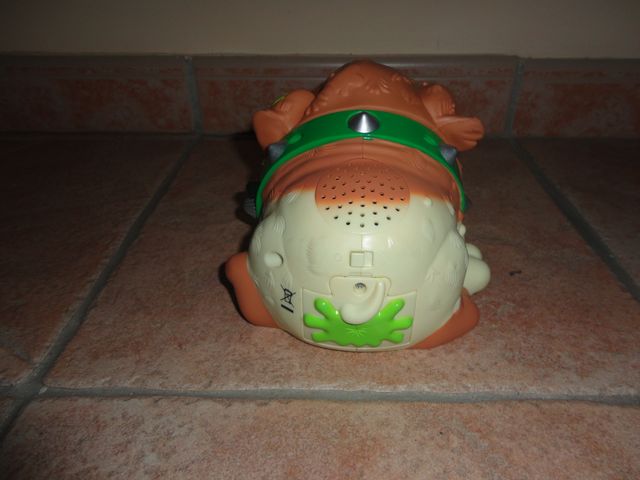 The ugglys perro tira pedos