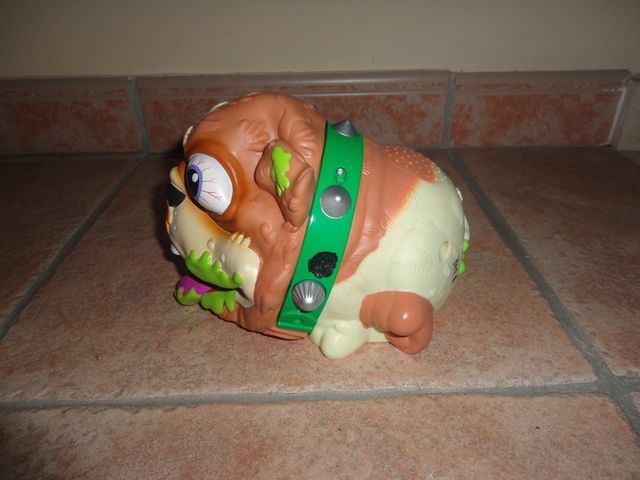 The ugglys perro tira pedos