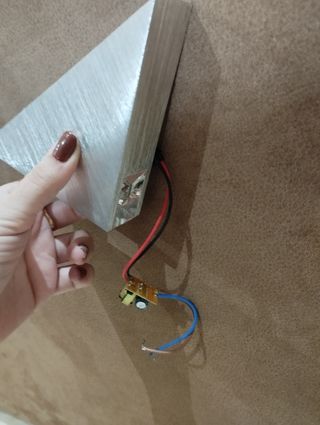 Lampara de pared LED triangular 