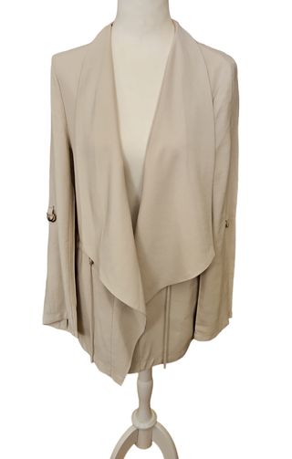 Gabardina beige zara. Talla L