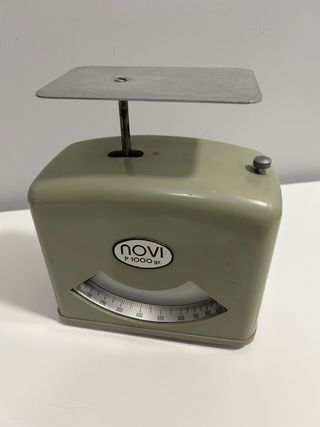 Balanza antigua correos