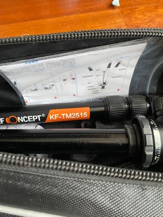 Cámara reflex Nikon 5500 + trípode K&F Concept