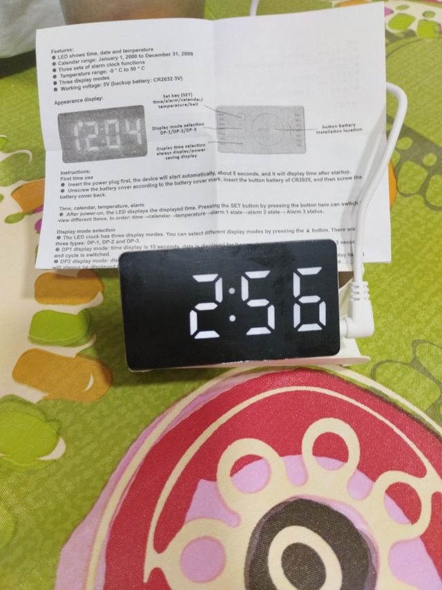 Reloj, despertador digital