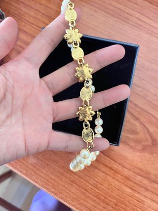 Collar vintage dorado perlas cristales blancos 