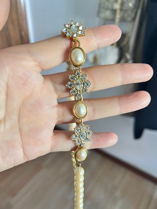 Collar vintage dorado perlas cristales blancos 