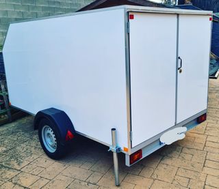 Remolque nuevo para 4 karts