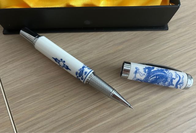 Bolígrafo porcelana con estuche