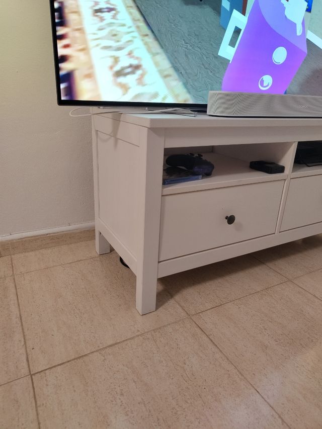 Mueble TV blanco Ikea