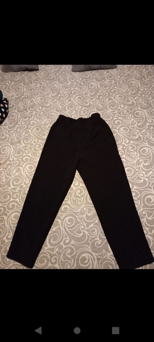 Pantalón  negro Stradivarius 