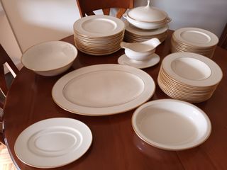Vajilla Lenox.