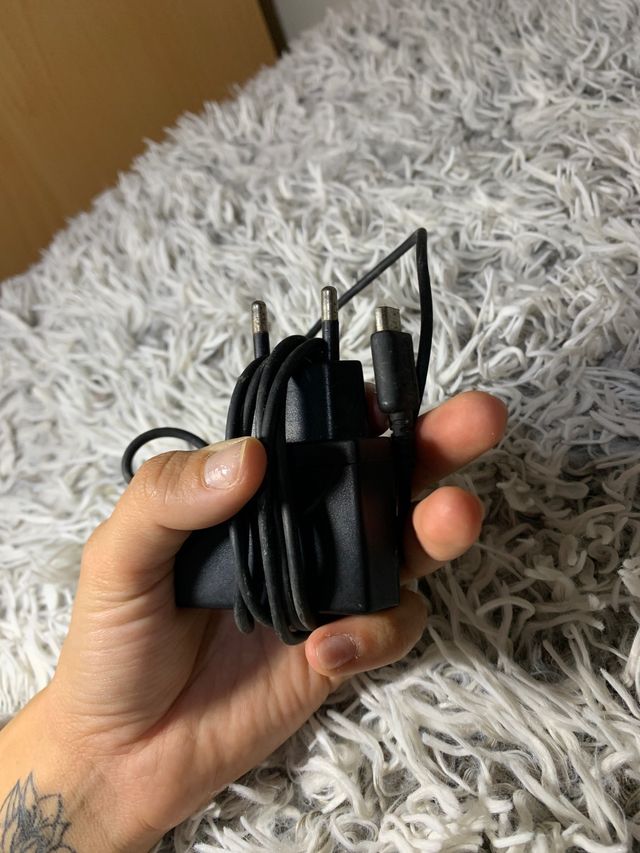 NITENDO DS  LITE ROJA Y NEGRA