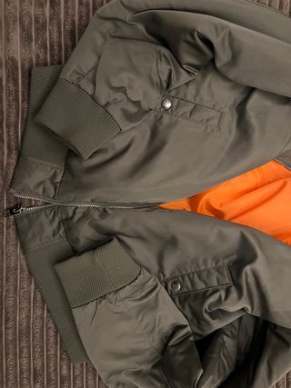Chaqueta bomber verde oliva Jack and Jones