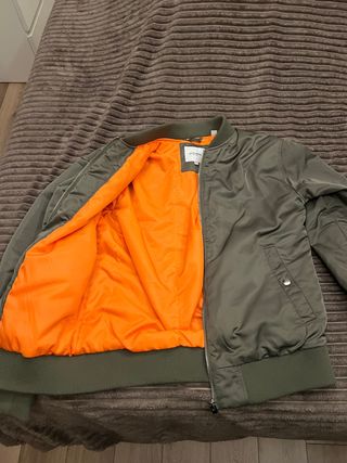Chaqueta bomber verde oliva Jack and Jones