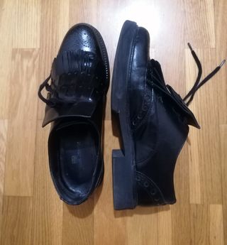 mocasin piel flecos