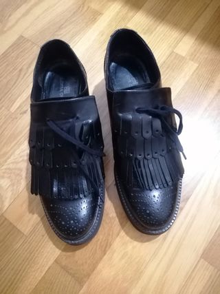 mocasin piel flecos