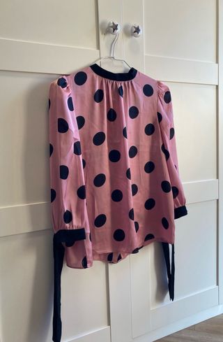 blusa lunares