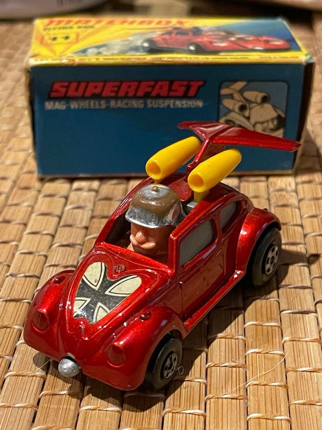 Matchbox Flying Bug Superfast 11 con Caja