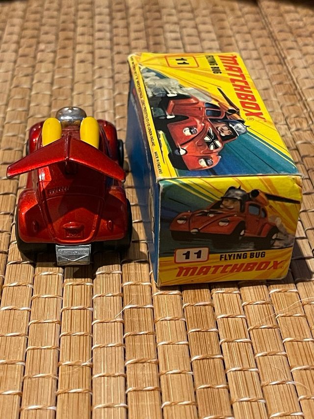 Matchbox Flying Bug Superfast 11 con Caja