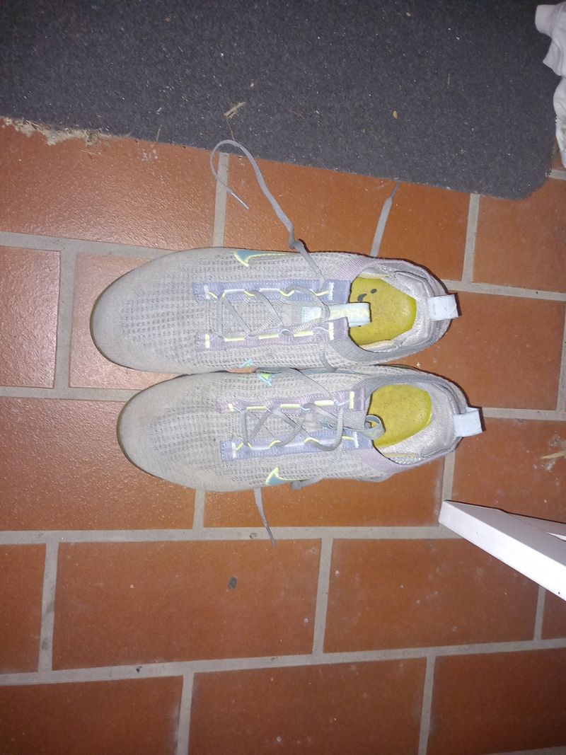 vapormax grigie