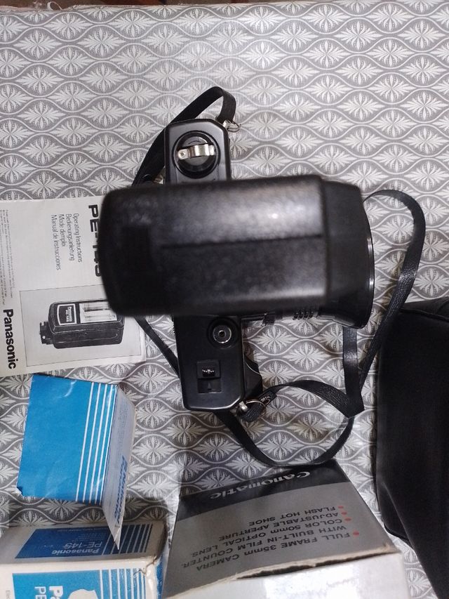 Cámara antigua de carrete