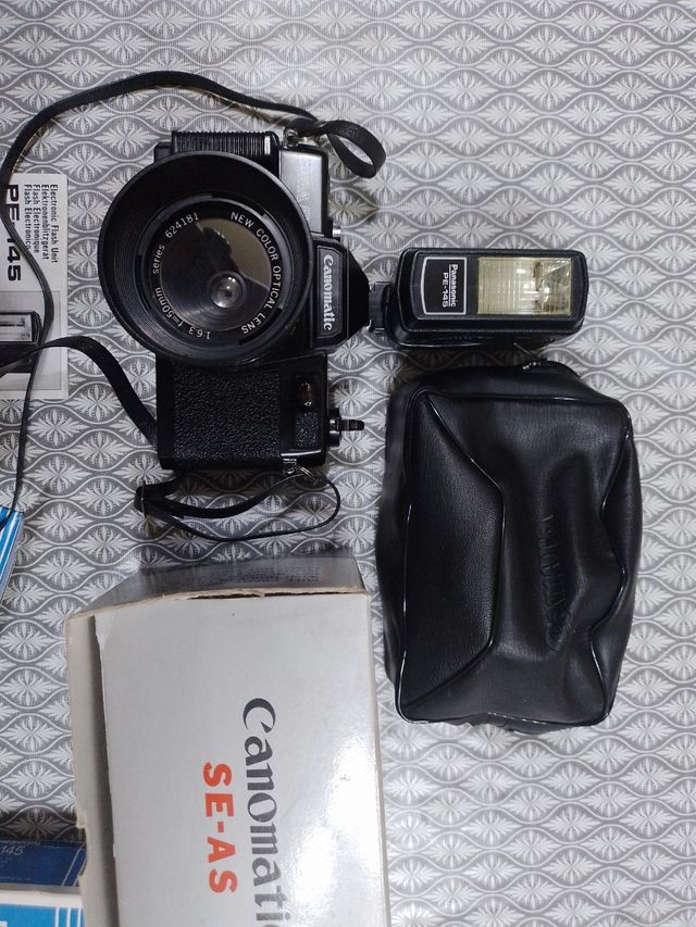 Cámara antigua de carrete