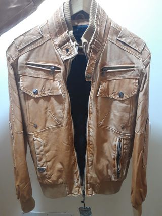 Cazadora de cuero