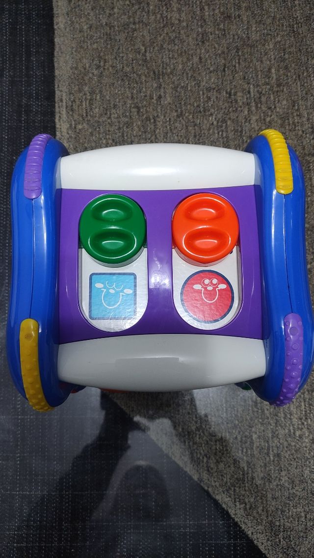 Cubo parlanchín Chicco