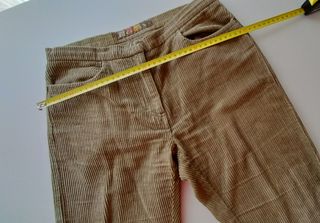 Pantalón pana verde chica algodón.