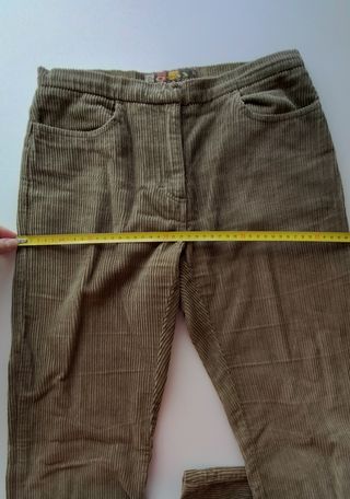 Pantalón pana verde chica algodón.