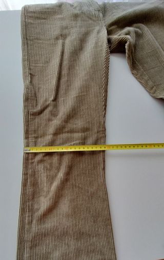 Pantalón pana verde chica algodón.