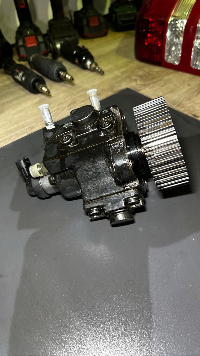 Bomba de inyeccion Opel insignia 2.0 CDTI 130CV