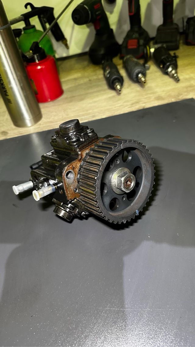 Bomba de inyeccion Opel insignia 2.0 CDTI 130CV