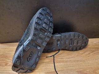 bambas NIKE negras hombre