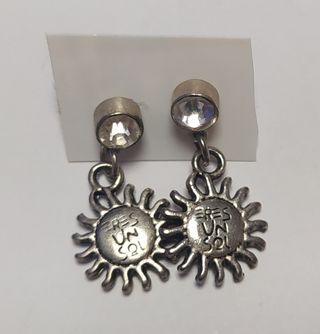 Pendientes sol