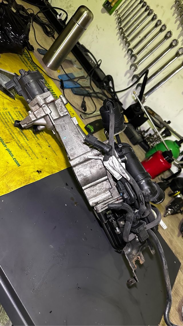 EGR INSIGNIA 0917 A20DTH 55577443