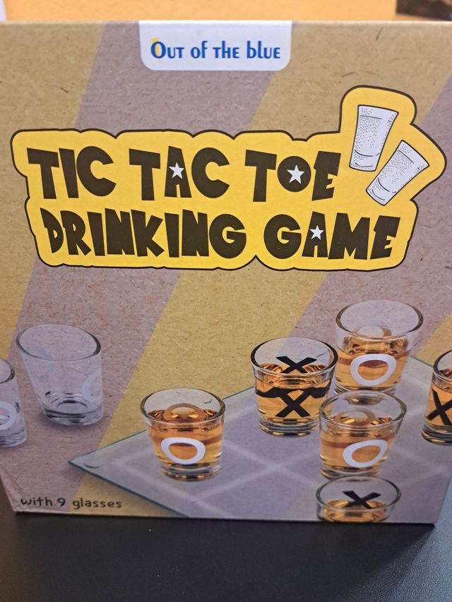 Juego drinking 3 en raya