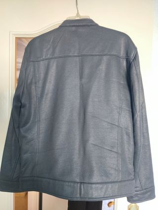 Chaqueta negra