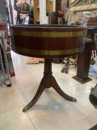 ANTIGUO / RARO MACETERO